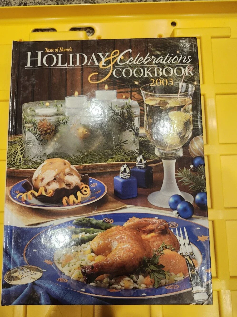 4 Vintage Taste Of Home's Holiday & Celebrations Cookbooks 2001 - 2004
